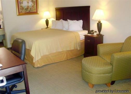 Days Inn By Wyndham Uvalde Bilik gambar