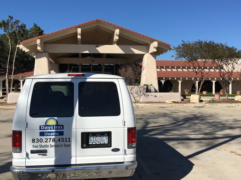 Days Inn By Wyndham Uvalde Luaran gambar